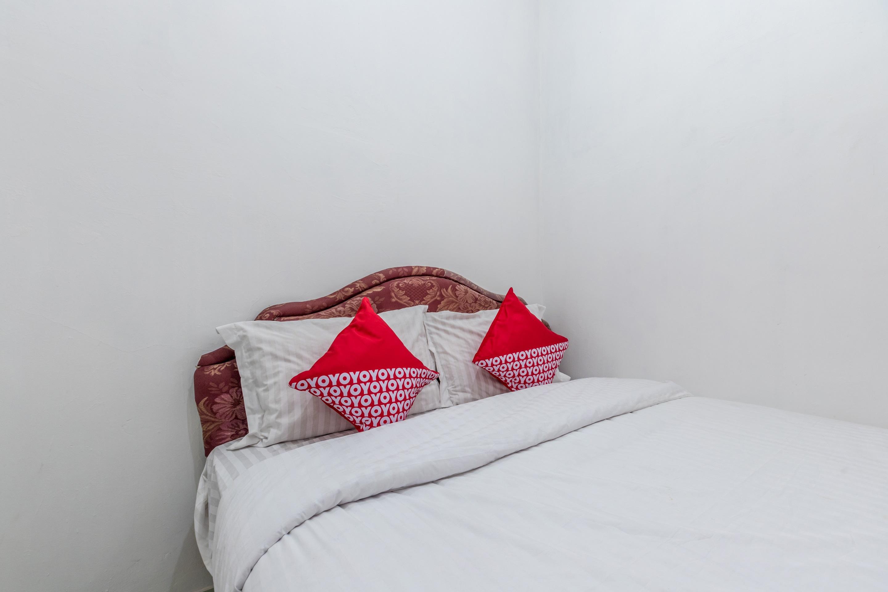 Super Oyo 1487 Residence Khoe Jakarta Buitenkant foto