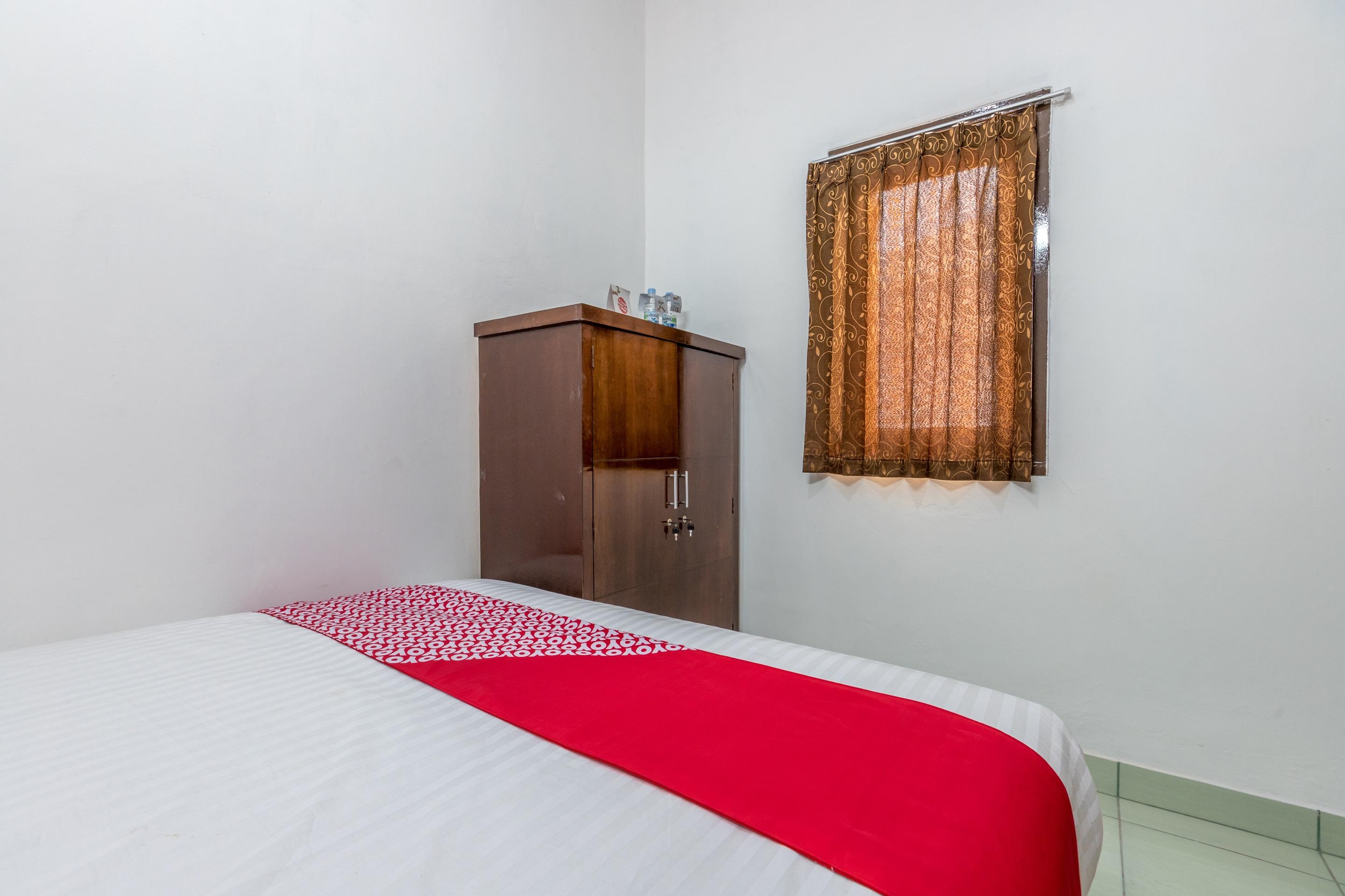 Super Oyo 1487 Residence Khoe Jakarta Buitenkant foto