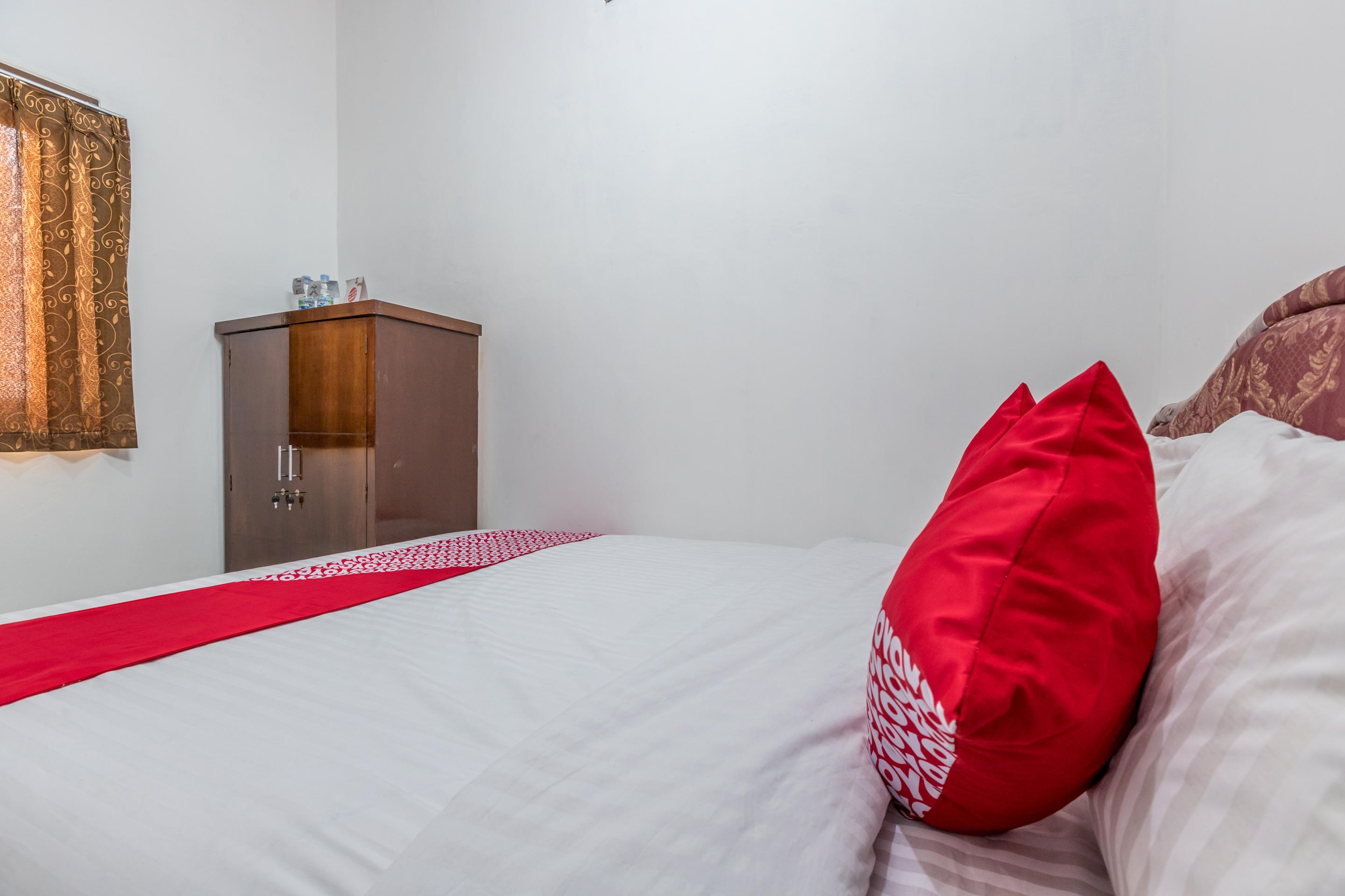 Super Oyo 1487 Residence Khoe Jakarta Buitenkant foto
