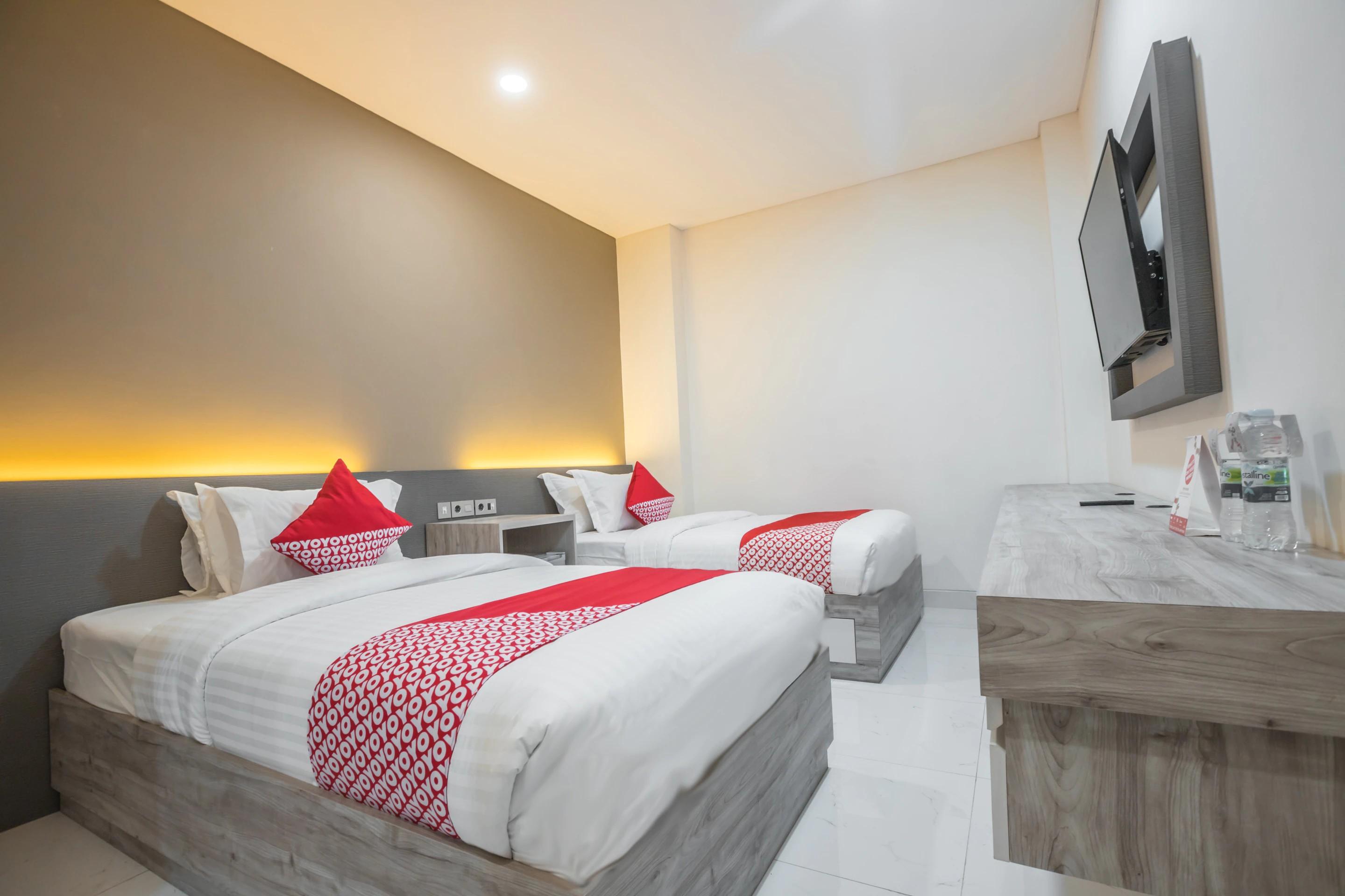 Super Oyo 1487 Residence Khoe Jakarta Buitenkant foto