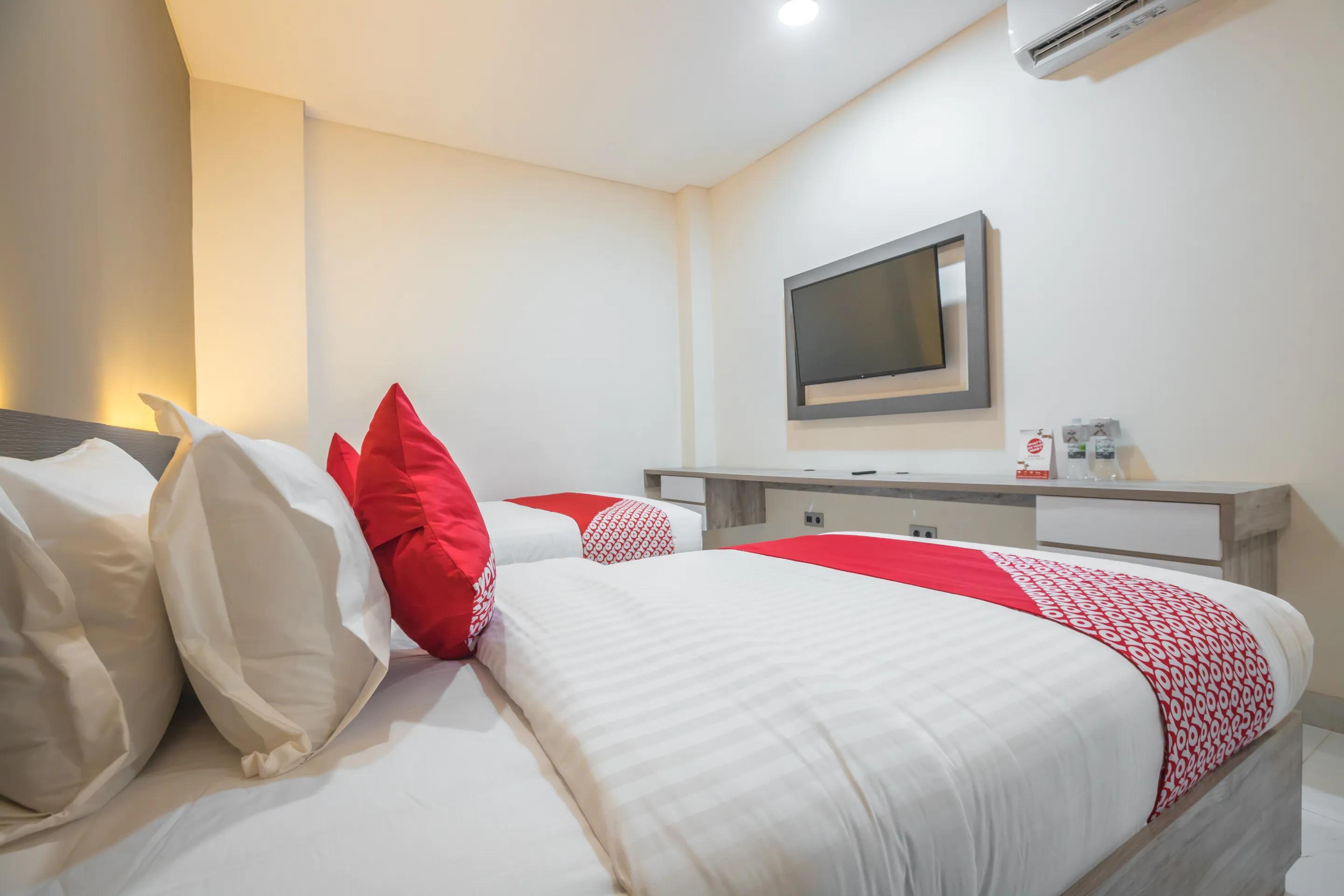 Super Oyo 1487 Residence Khoe Jakarta Buitenkant foto