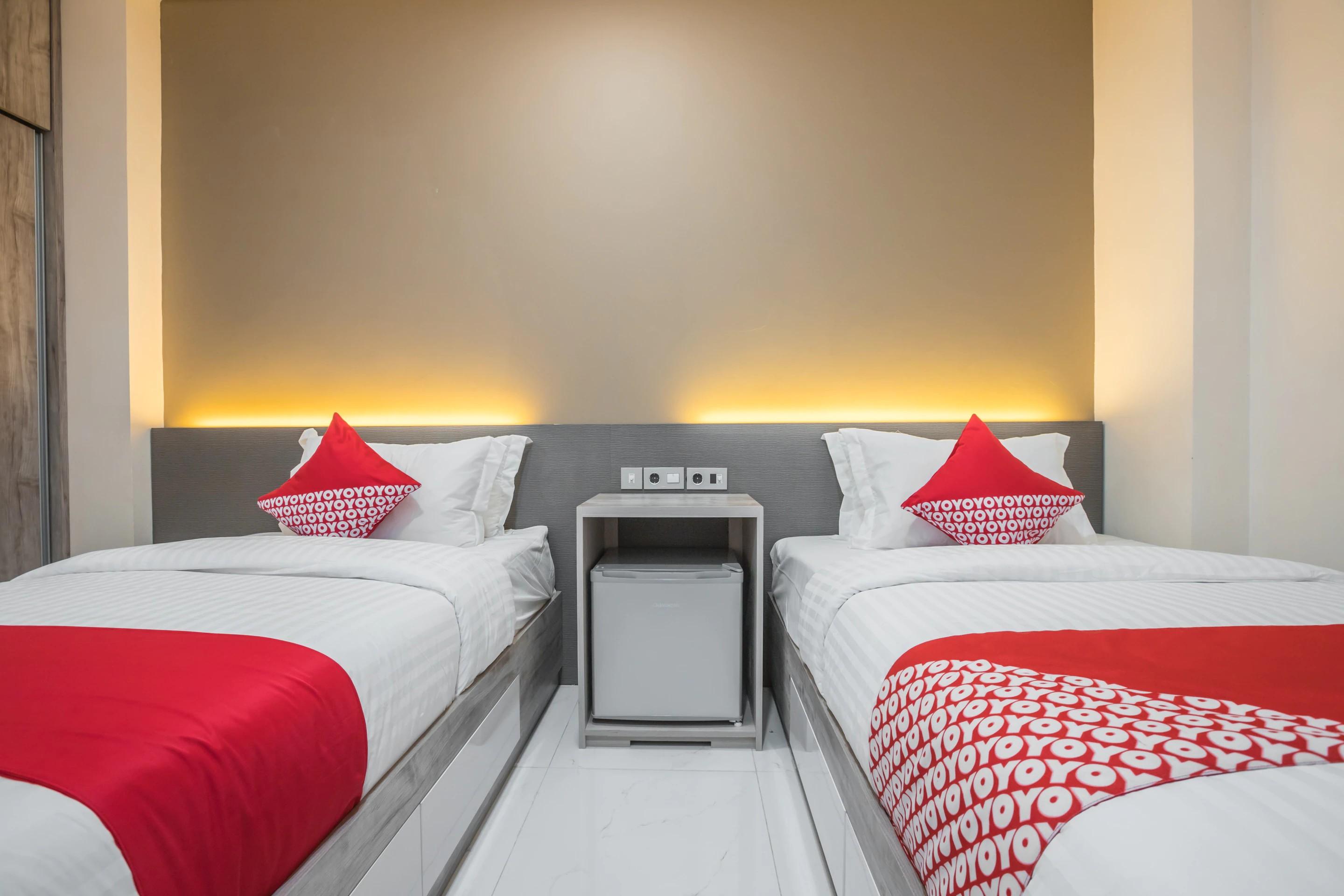 Super Oyo 1487 Residence Khoe Jakarta Buitenkant foto